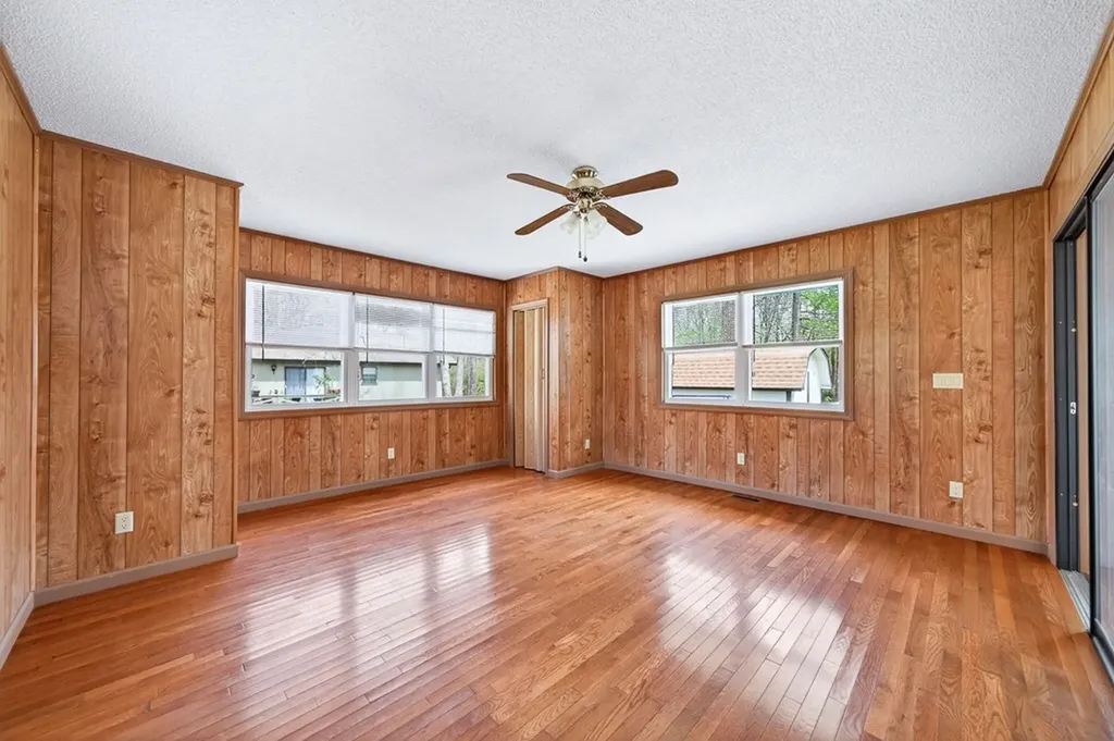 110 Britton Crossville TN 38558