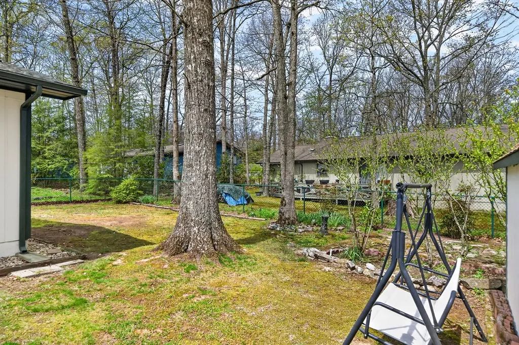 110 Britton Crossville TN 38558