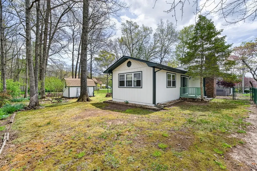 110 Britton Crossville TN 38558