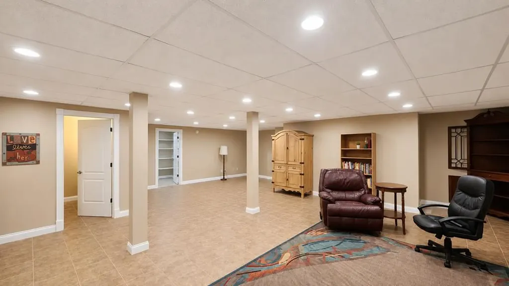 211 Cave Valley Road Byrdstown TN 38549