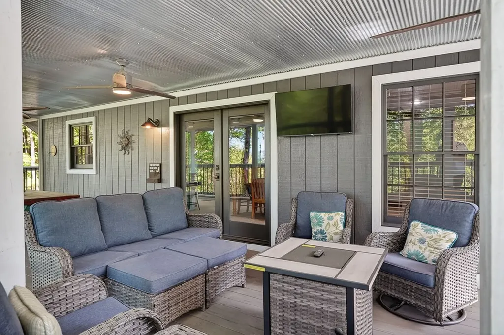 1097 Floating Mill Village Road Silver Point TN 38582-7906