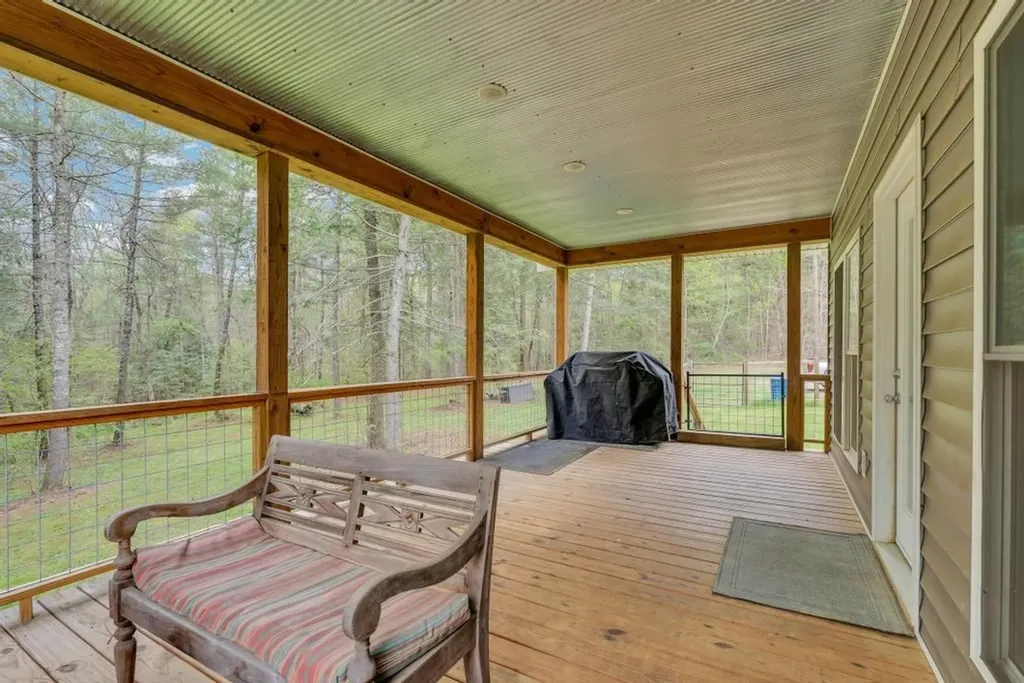 4282 Standing Rock Road Jamestown TN 38556