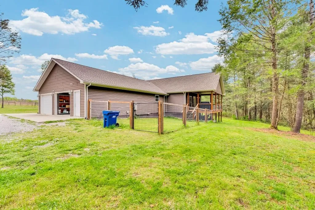 4282 Standing Rock Road Jamestown TN 38556