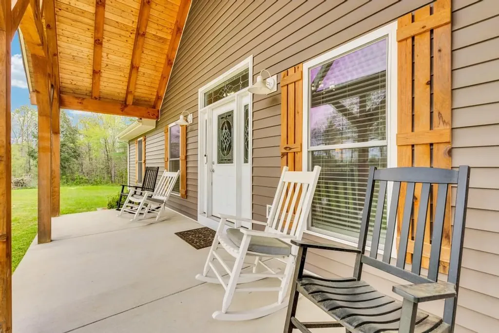 4282 Standing Rock Road Jamestown TN 38556