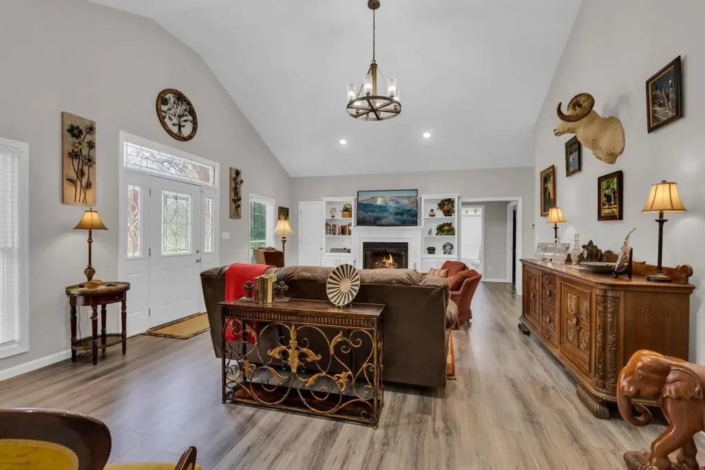 4282 Standing Rock Road Jamestown TN 38556