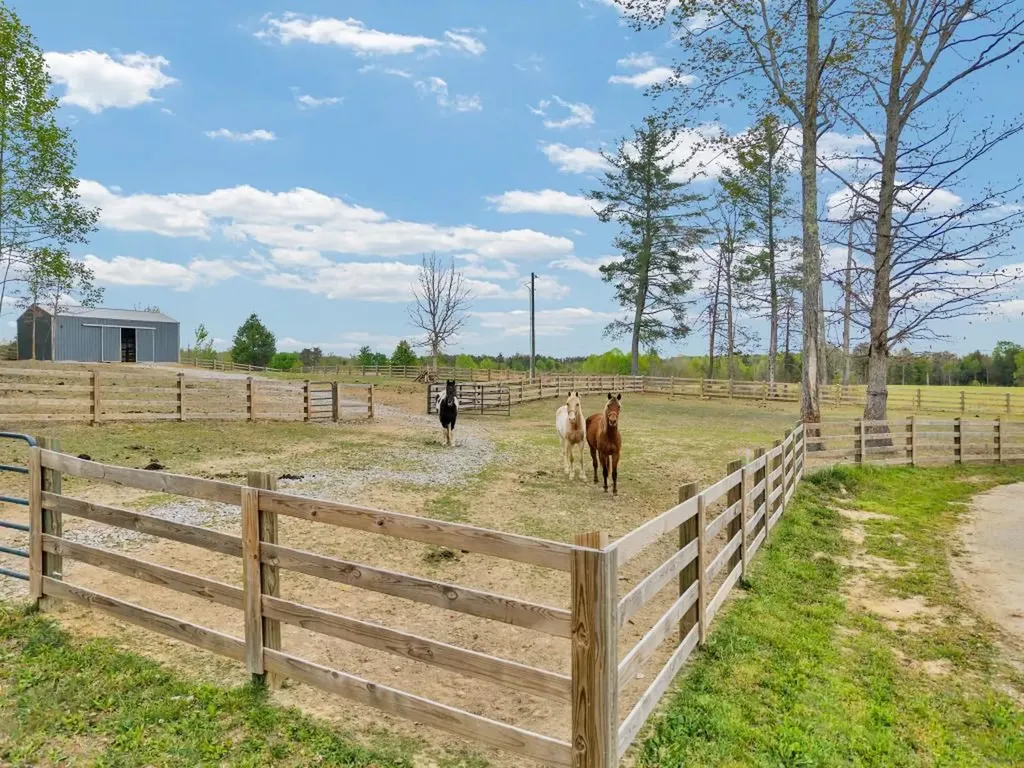 4282 Standing Rock Road Jamestown TN 38556