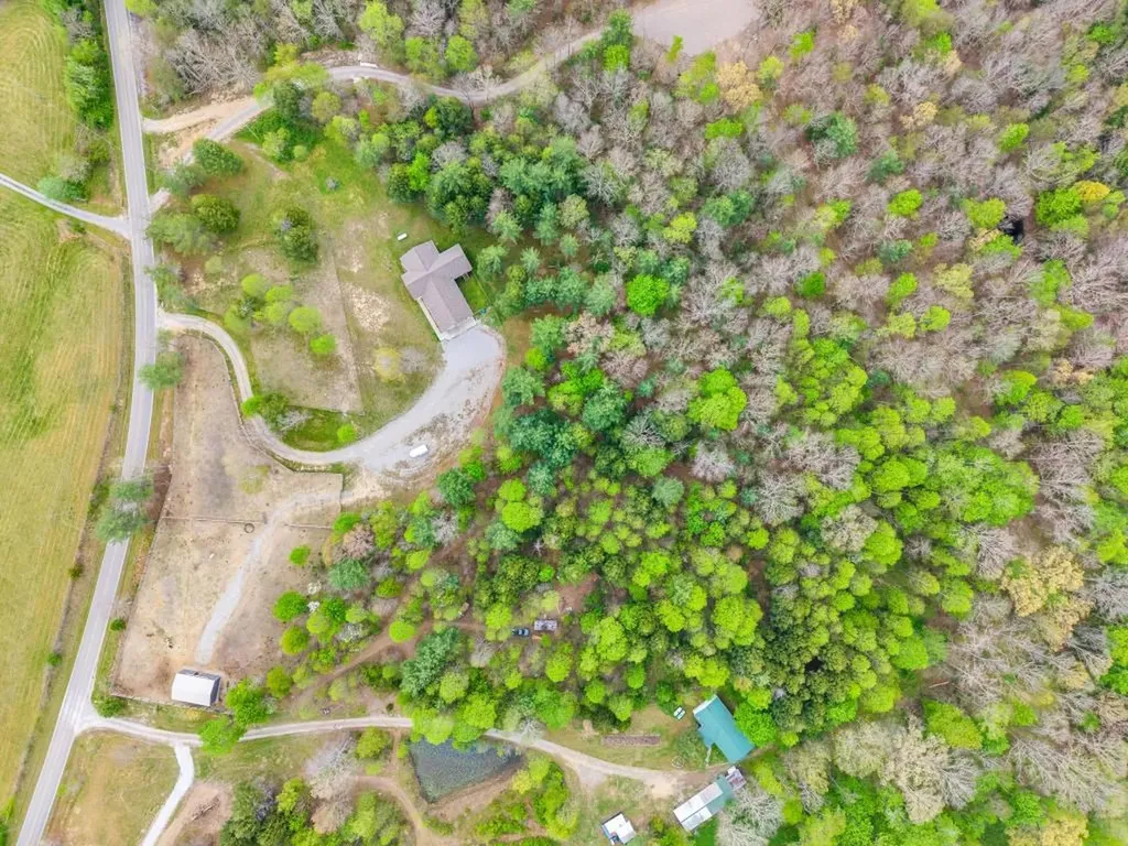4282 Standing Rock Road Jamestown TN 38556