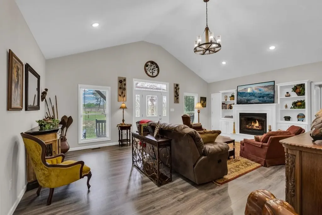 4282 Standing Rock Road Jamestown TN 38556