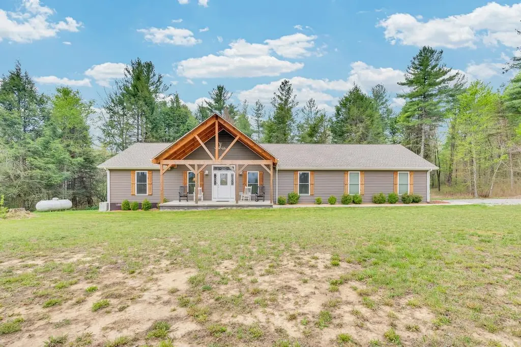 4282 Standing Rock Road Jamestown TN 38556