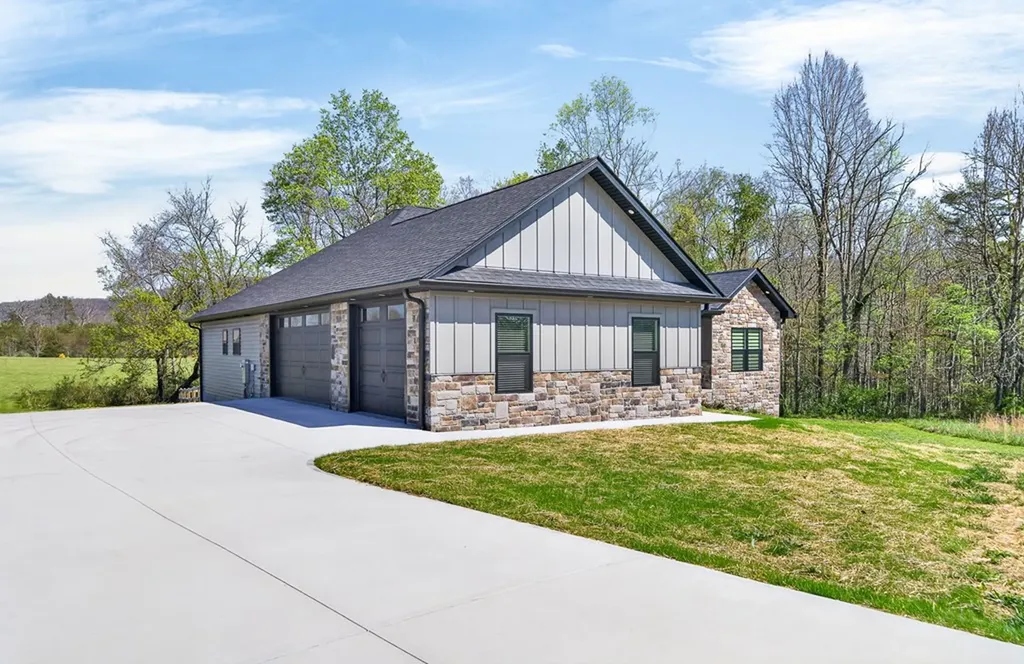 227 Suzie Court Crossville TN 38555