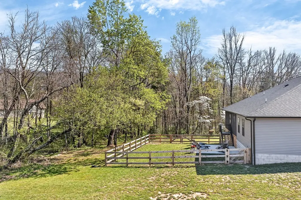 227 Suzie Court Crossville TN 38555