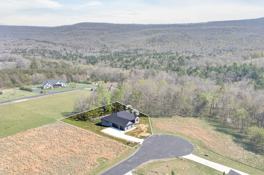 227 Suzie Court Crossville TN 38555