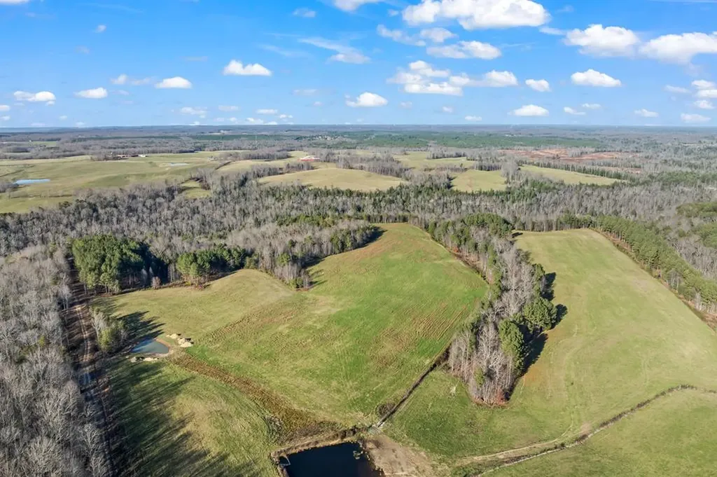 150 Acre Prong Of Clear Fork Jamestown TN 38566