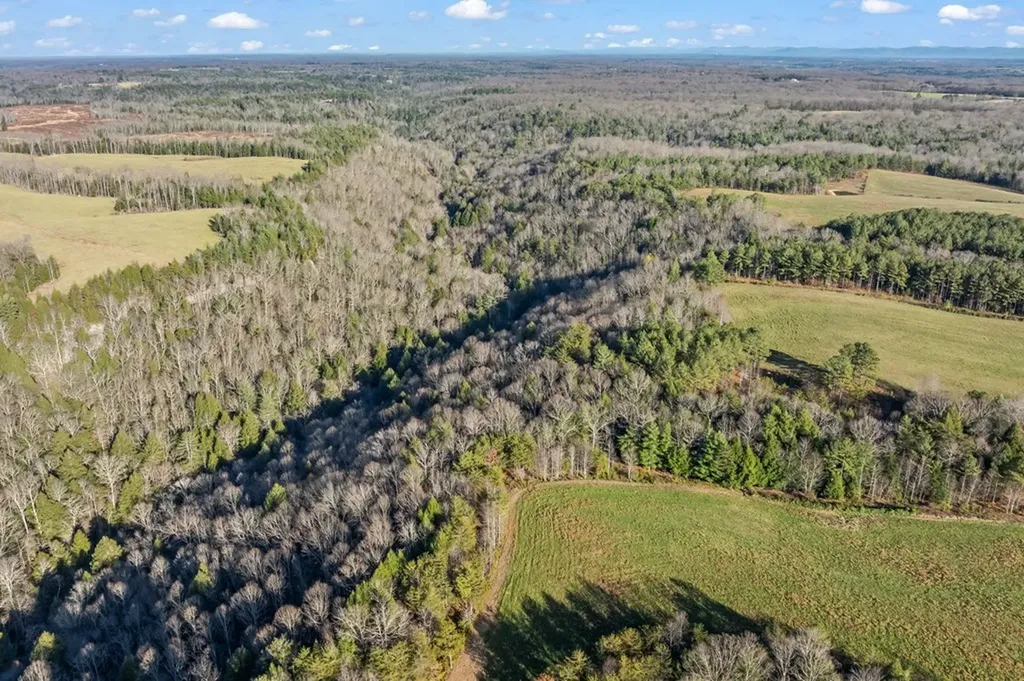 150 Acre Prong Of Clear Fork Jamestown TN 38566