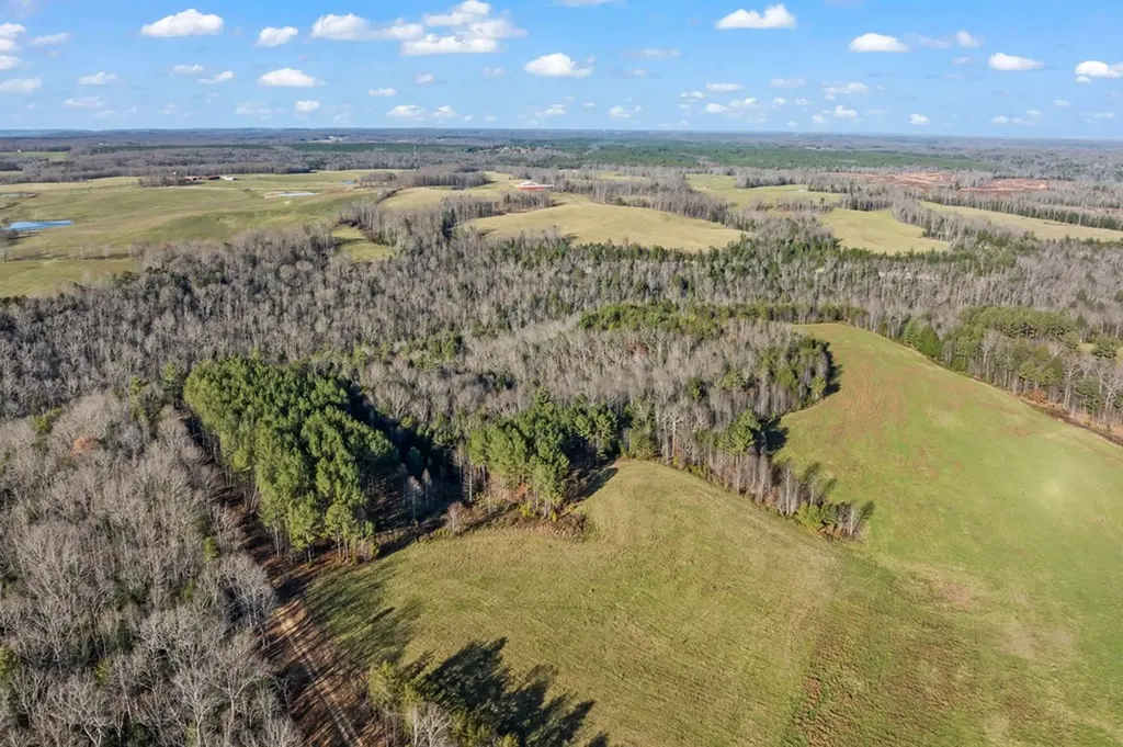 150 Acre Prong Of Clear Fork Jamestown TN 38566