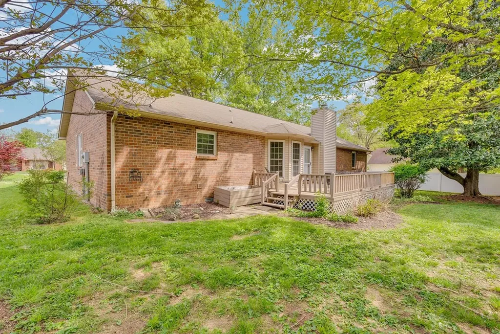 595 Laurel Park Circle Cookeville TN 38501