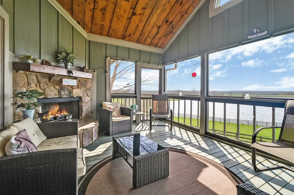 1201 Bridle Trail Spencer TN 38585