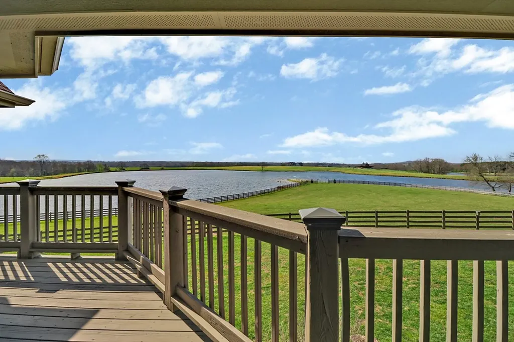 1201 Bridle Trail Spencer TN 38585