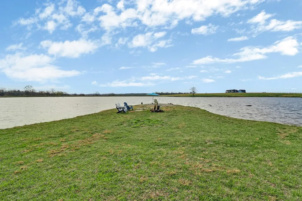 1201 Bridle Trail Spencer TN 38585