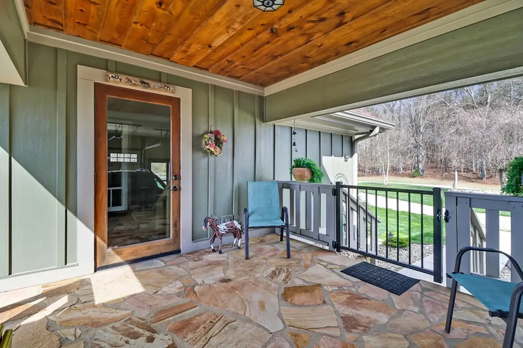 1201 Bridle Trail Spencer TN 38585