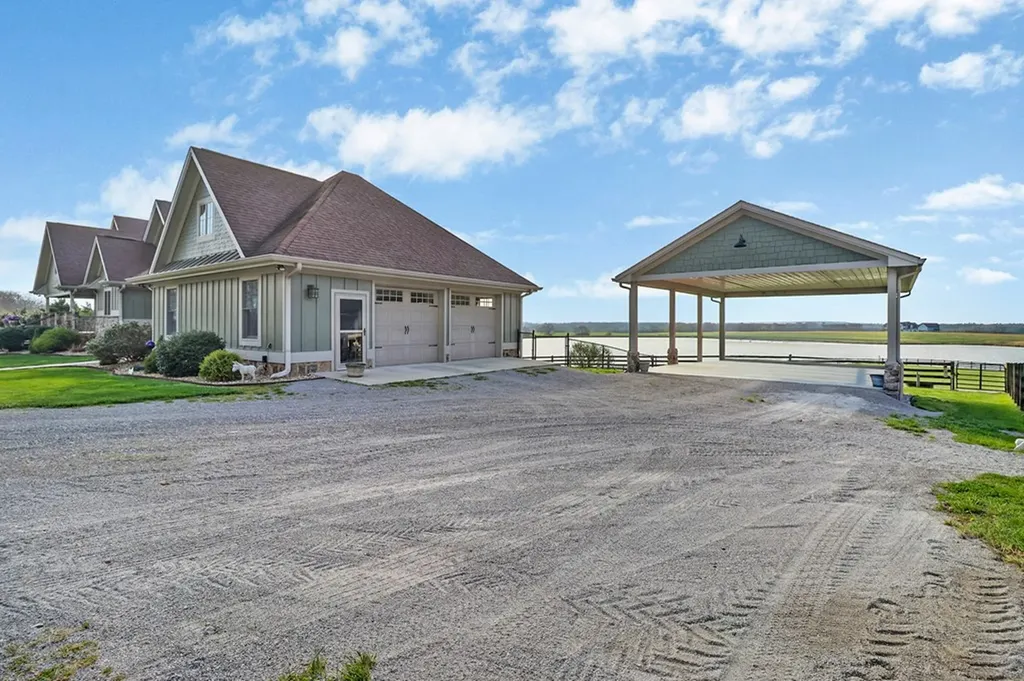 1201 Bridle Trail Spencer TN 38585