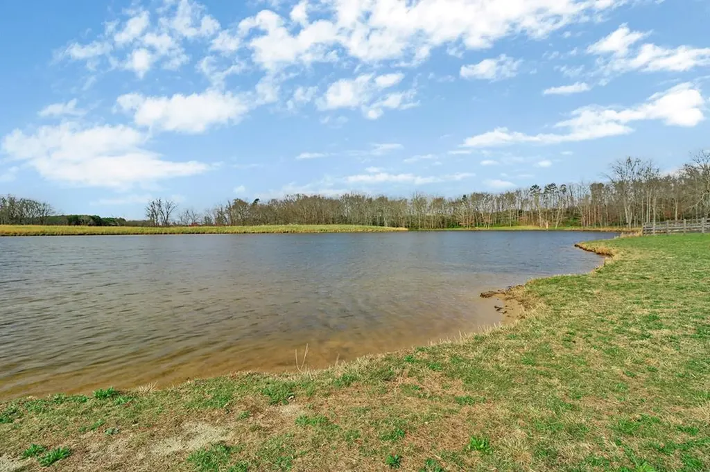 1201 Bridle Trail Spencer TN 38585