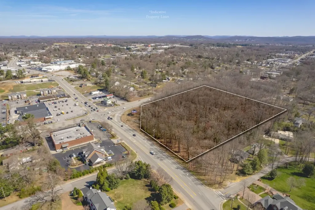 10 Ac E 10th Street Cookeville TN 38501