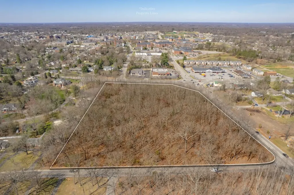 10 Ac E 10th Street Cookeville TN 38501