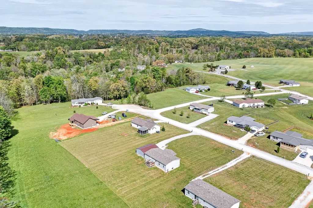 156 Falls View Road Sparta TN 38583