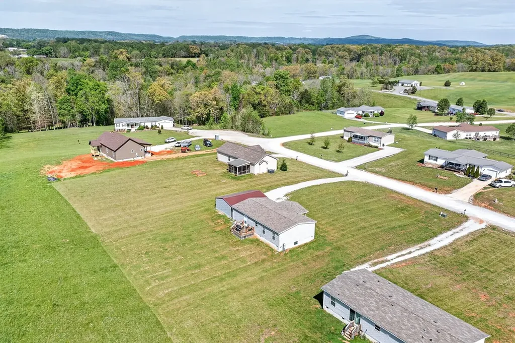 156 Falls View Road Sparta TN 38583
