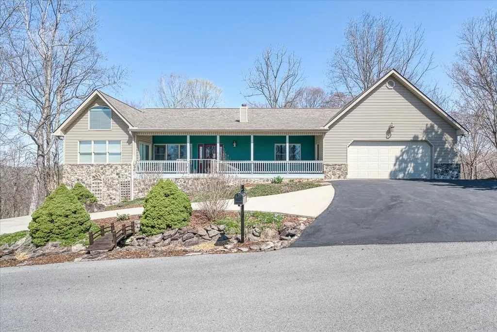 566 Mallard Byrdstown TN 38549