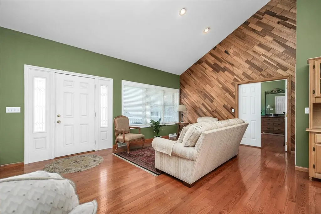 566 Mallard Byrdstown TN 38549