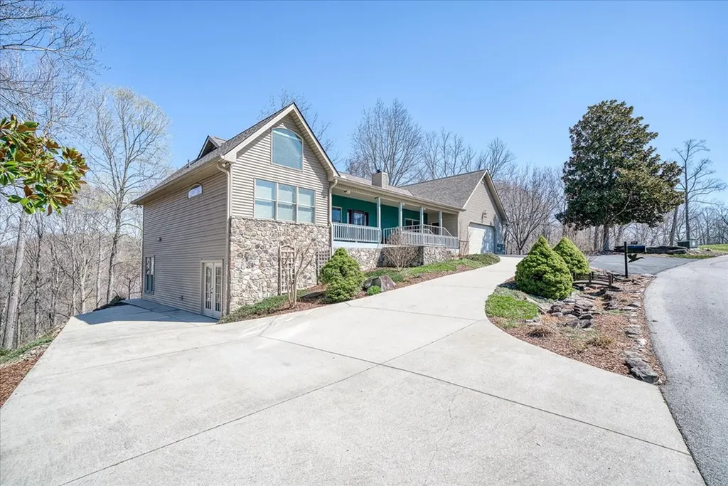 566 Mallard Byrdstown TN 38549