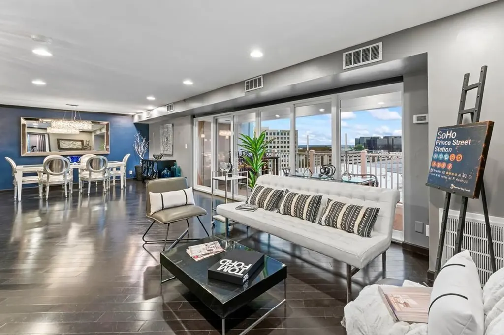 3415 West End Avenue #1101 Nashville TN 37203