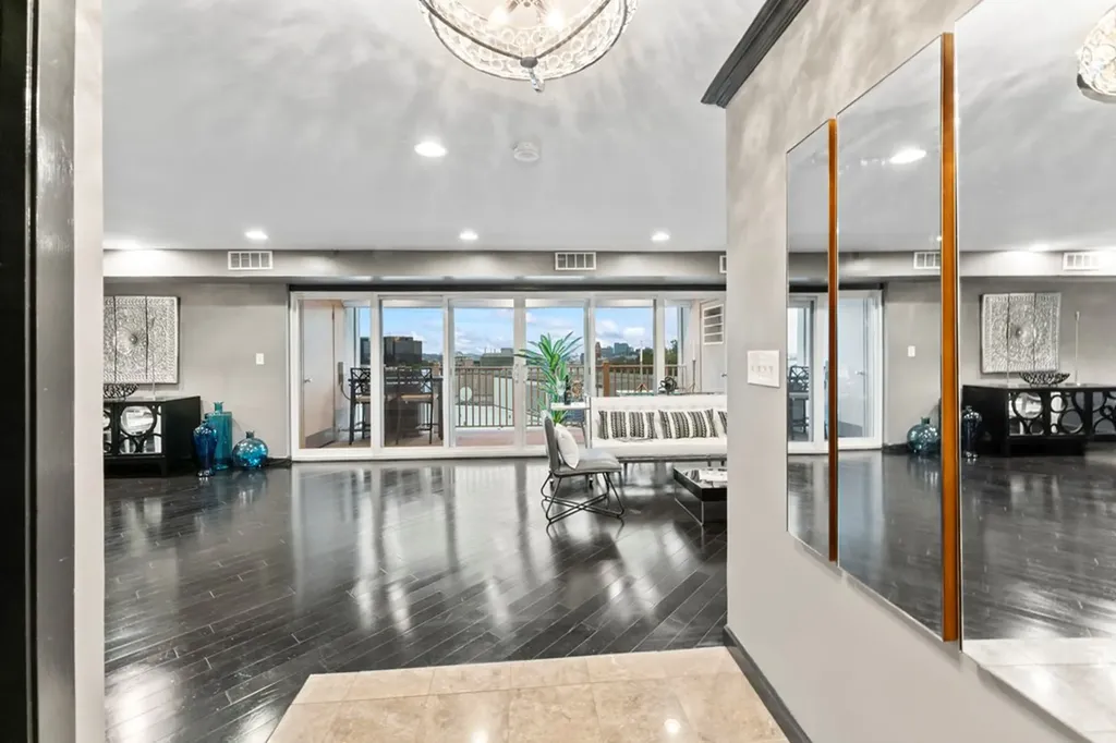 3415 West End Avenue #1101 Nashville TN 37203
