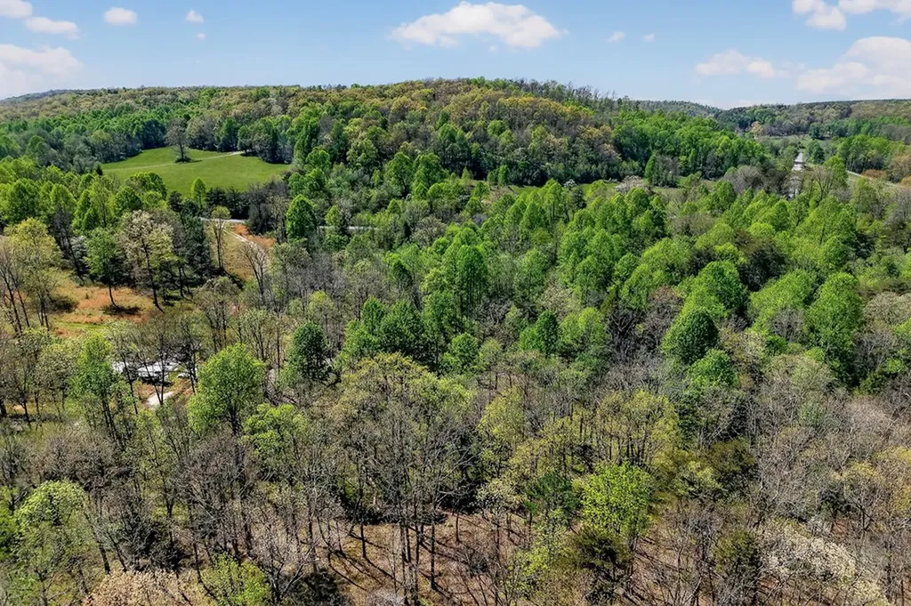 4877 Eastland Road Sparta TN 38583