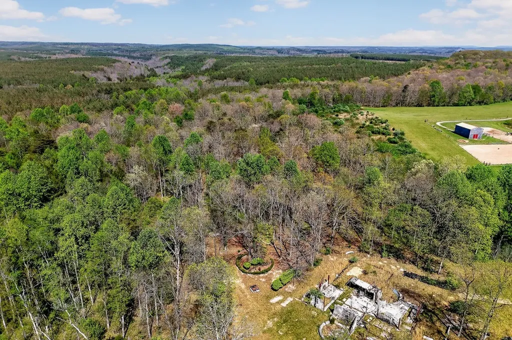 4877 Eastland Road Sparta TN 38583