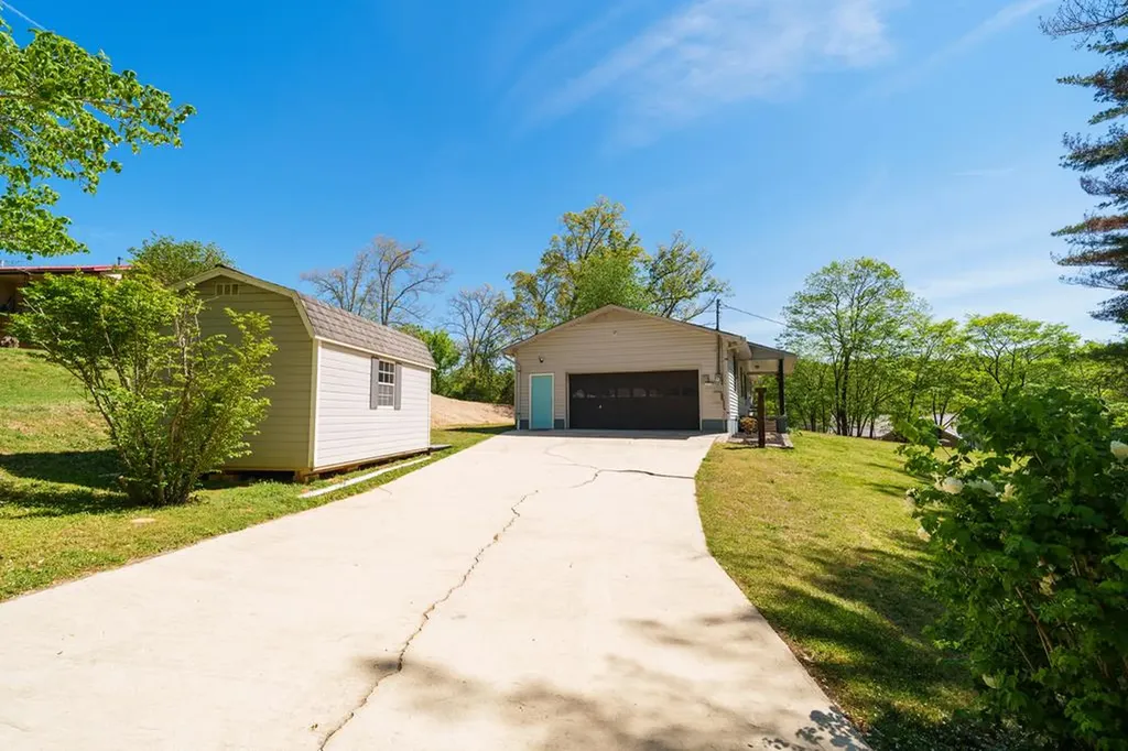 2209 Cliff Lane Cookeville TN 38501-5706