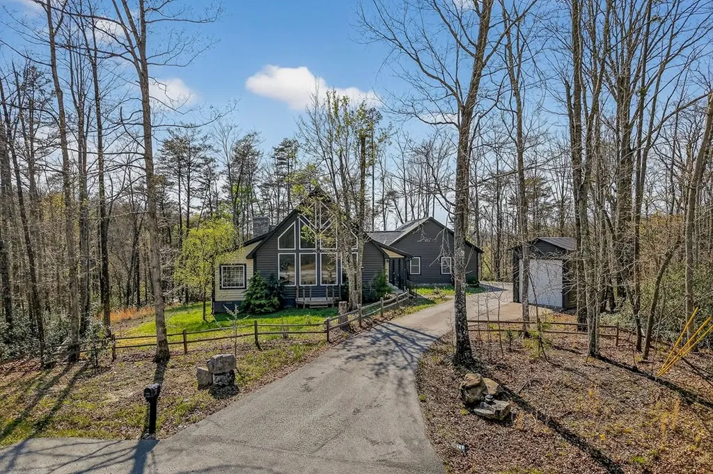 31 Reeves Place Monterey TN 38574
