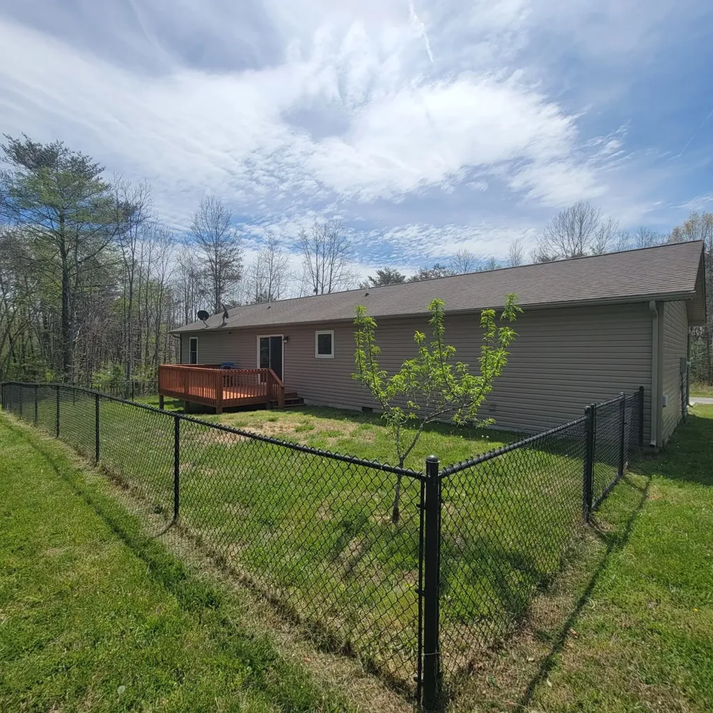 1039 Gray Eagle Drive Crossville TN 38572