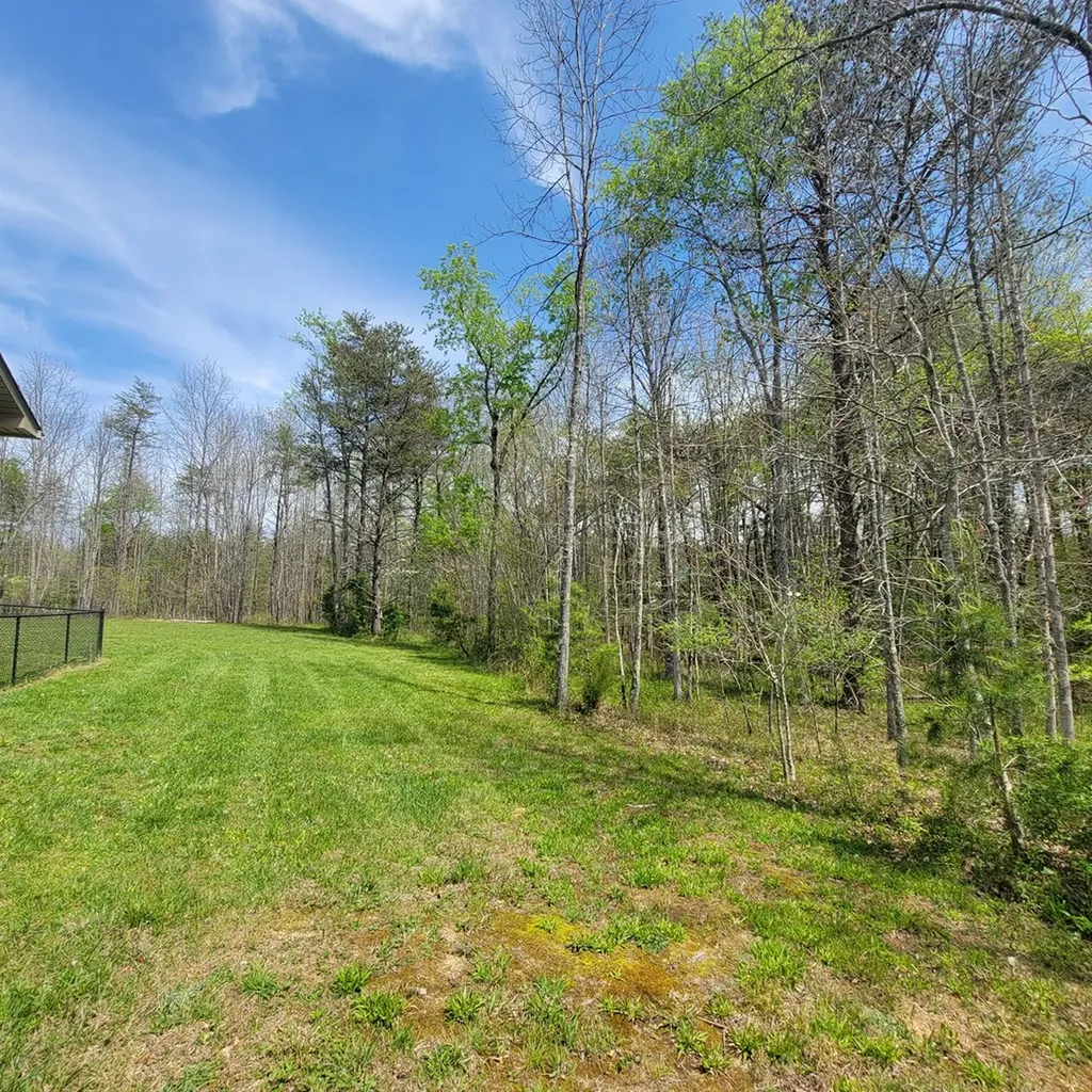 1039 Gray Eagle Drive Crossville TN 38572