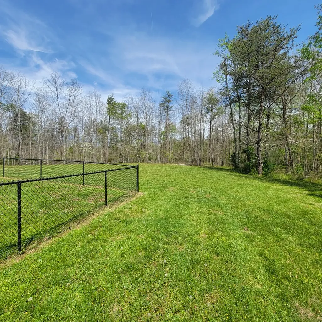 1039 Gray Eagle Drive Crossville TN 38572
