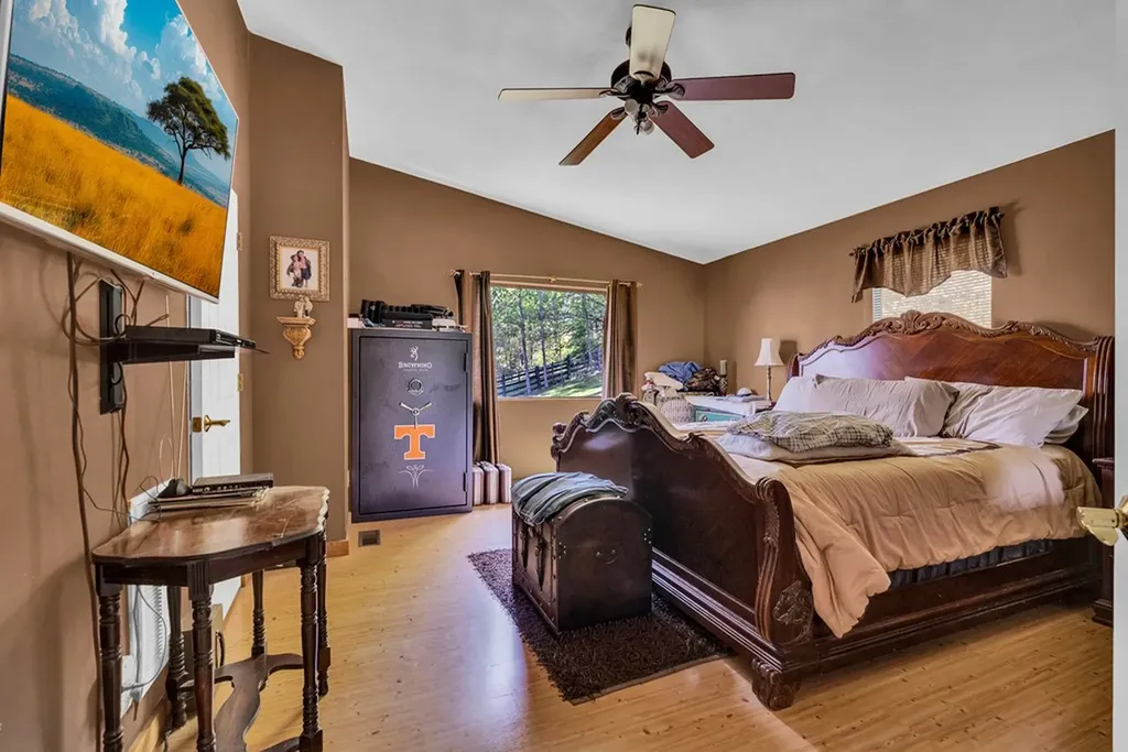 3635 Louisville Road Louisville TN 37777