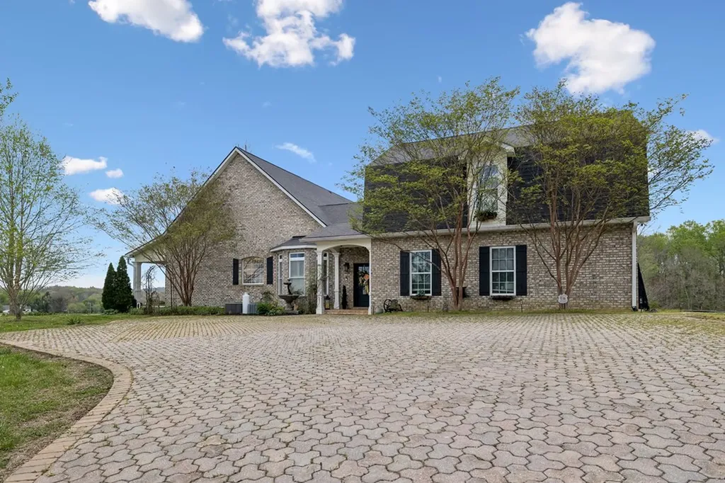 3631 Louisville Road Louisville TN 37777