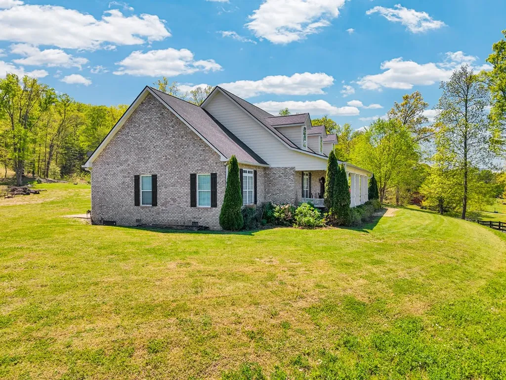3631 Louisville Road Louisville TN 37777