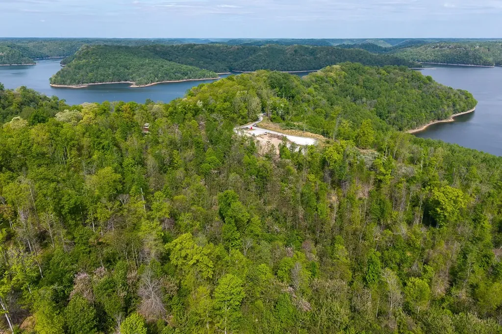 Lot 75 Backbone Road Sparta TN 38583