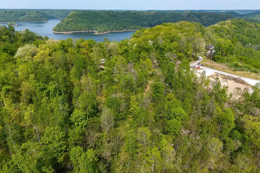 Lot 75 Backbone Road Sparta TN 38583