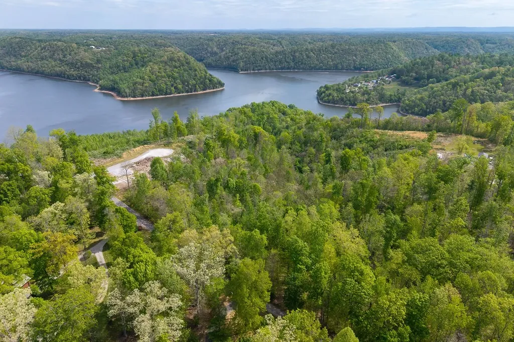 Lot 75 Backbone Road Sparta TN 38583