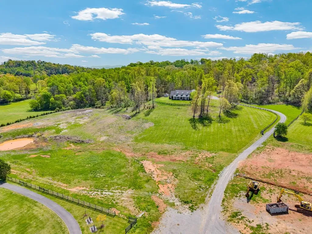 3631 Louisville Road Louisville TN 37777