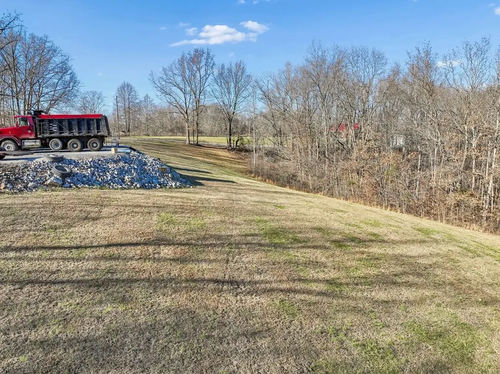 9200 Dobbs Cemetery Road Baxter TN 38544
